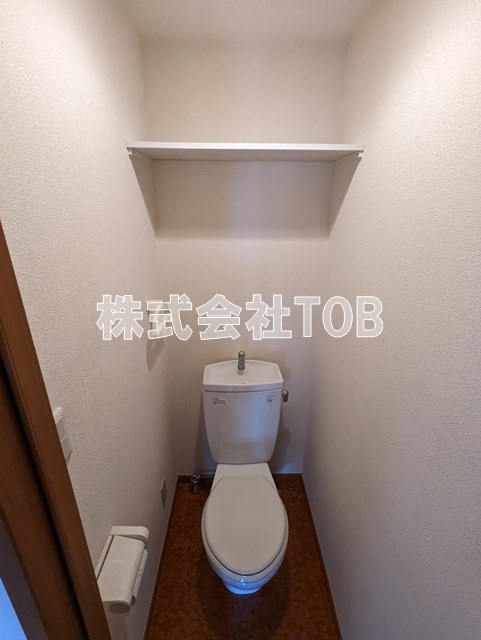 トイレ　※クリーニング中の写真※