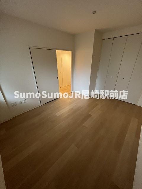 その他部屋・スペース　落ち着いて過ごせるお部屋なので、寝室にいかがでしょうか