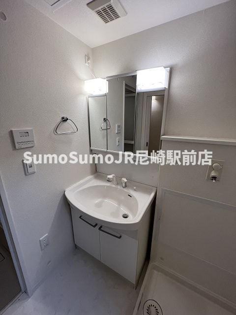 バルコニー　外からの目が気にならないバルコニーで洗濯物が干せます