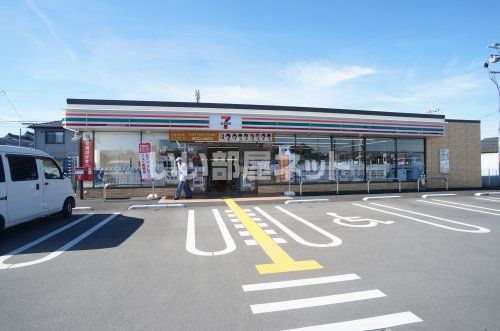 コンビニ　セブンイレブン 田原本千代店（コンビニ）まで100m