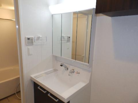 洗面設備　洗髪洗面化粧台