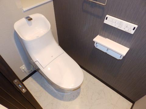 トイレ　トイレ