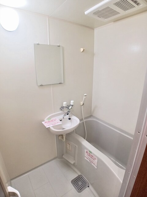 バス・シャワールーム　バス