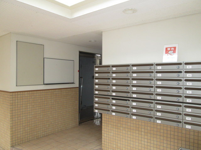 エントランス　集合ポスト