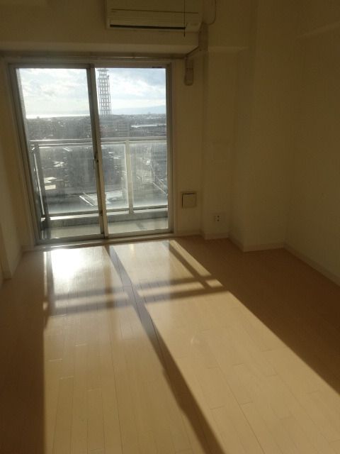 居室・リビング　★明るい洋室★