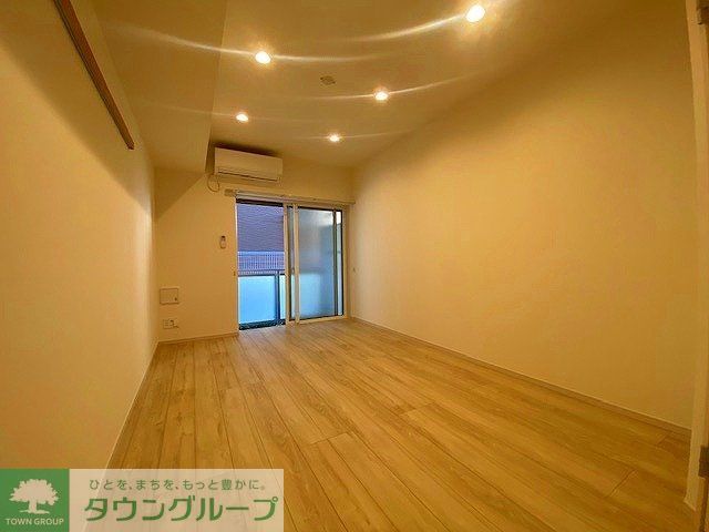 居室・リビング　エントランス