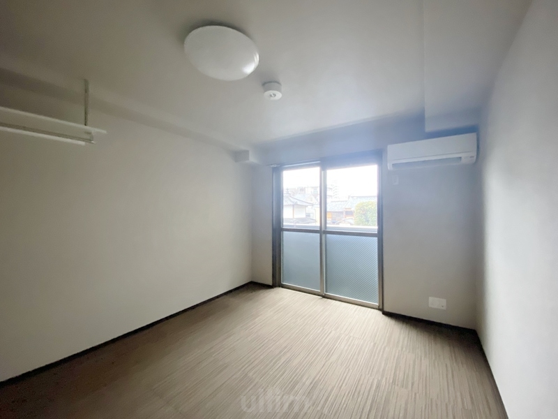 居室・リビング　※同タイプの他のお部屋です