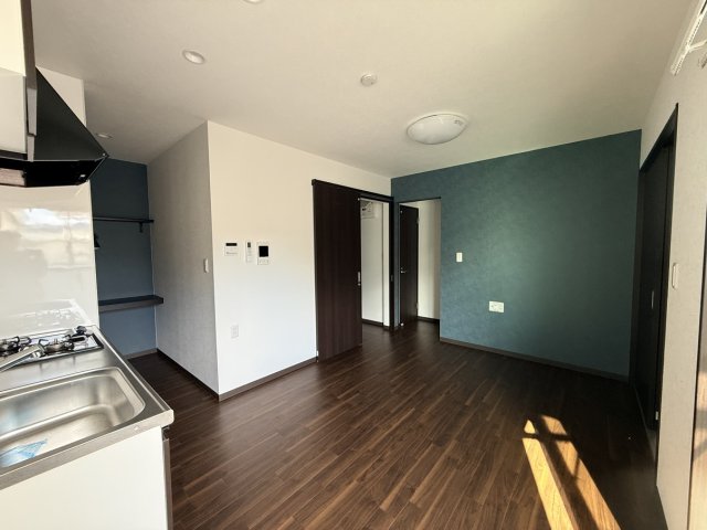 居室・リビング　同物件別号室の写真です。