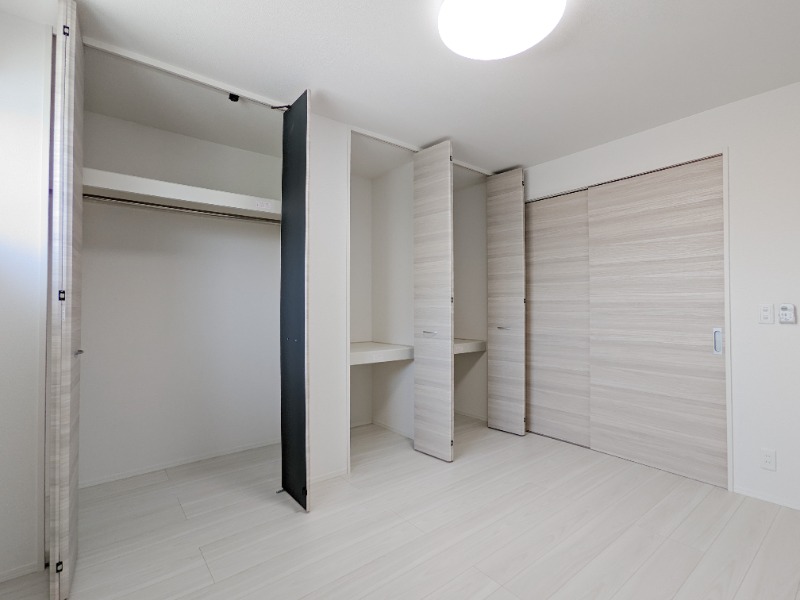 収納　図面と現状に相違がある場合には現状を優先