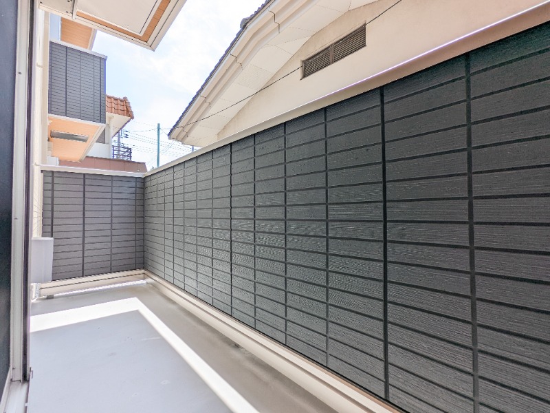 バルコニー　図面と現状に相違がある場合には現状を優先