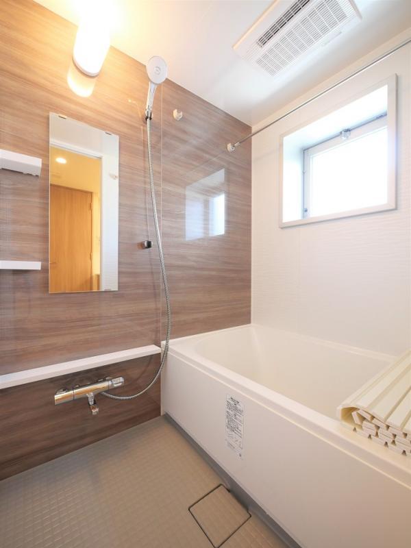 バス・シャワールーム　バス※別部屋参考写真