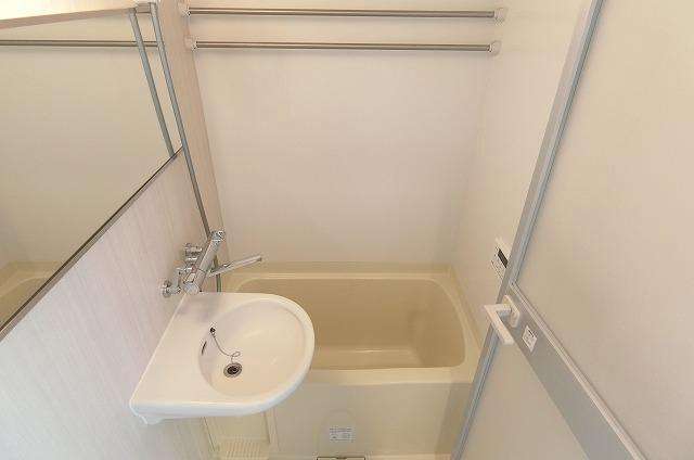 バス・シャワールーム　バス