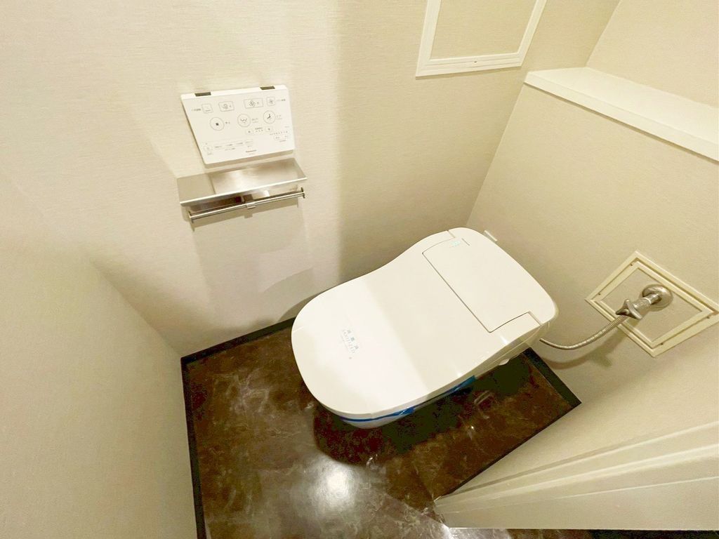 トイレ　トイレ