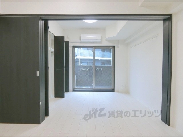 居室・リビング　洋室