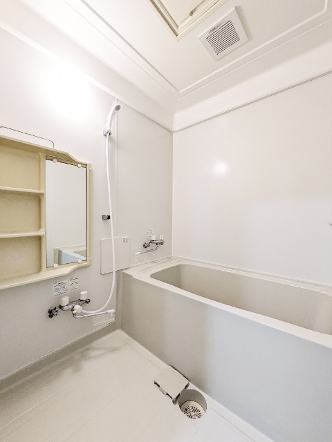 バス・シャワールーム　追い焚き付き