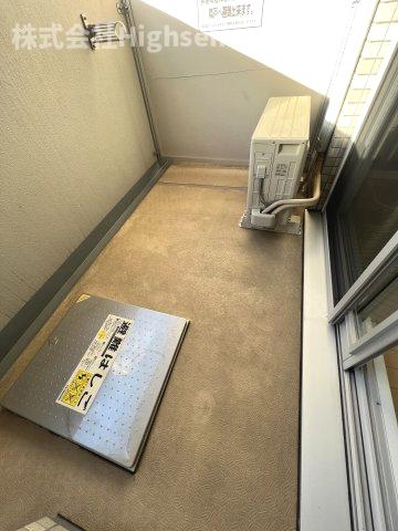 バルコニー　開放的で明るい空間を演出してくれるバルコニーです