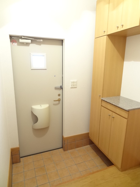 玄関　別間取写真