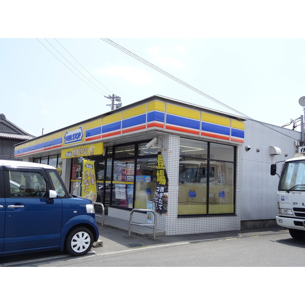 コンビニ　ミニストップ芸濃椋本店（コンビニ）まで472m
