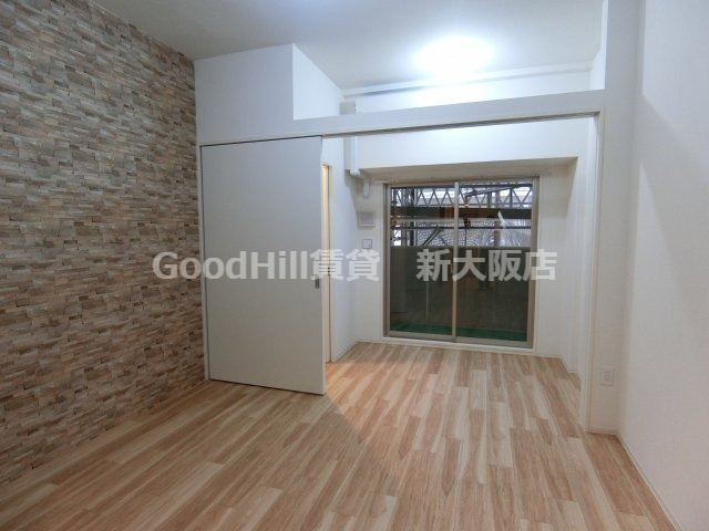 居室・リビング　セレニテ三国プリエ