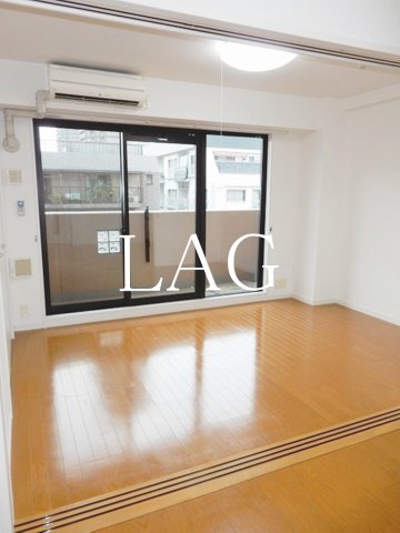 居室・リビング　洋室のお部屋です。