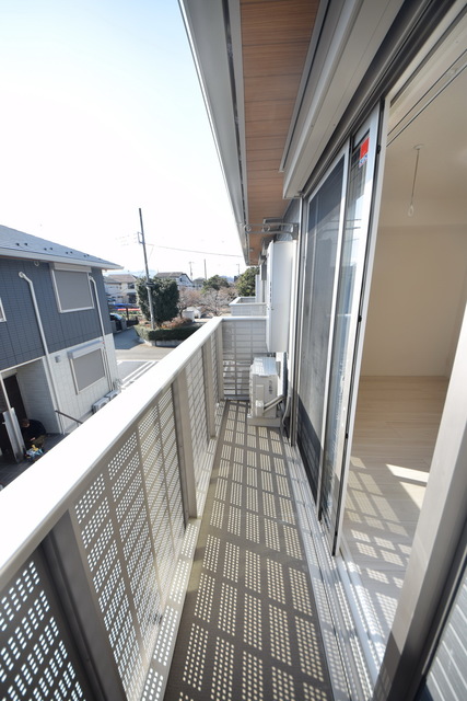 バルコニー　～今日は朝からお洗濯～