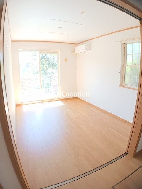 居室・リビング　☆角部屋で快適なくつろぎ空間です☆