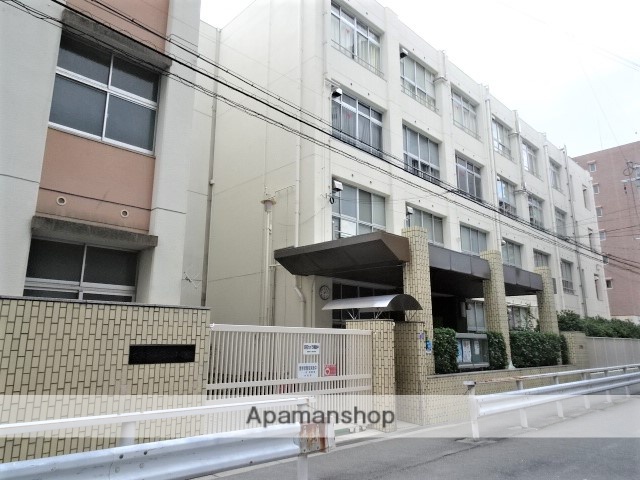 小学校　鷺洲小学校（小学校）まで375m
