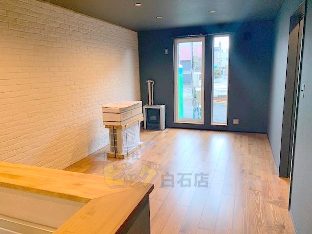 居室・リビング　広々リビングです♪