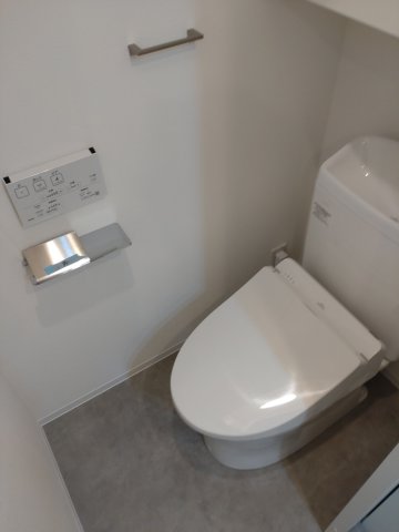 トイレ　※同タイプ参考写真です（natural）