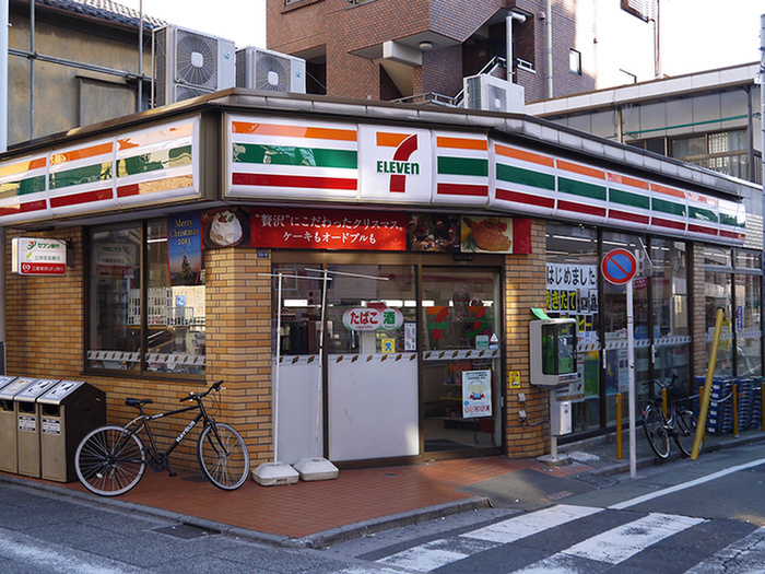 コンビニ　セブンイレブン板橋大山東町店（コンビニ）まで220m