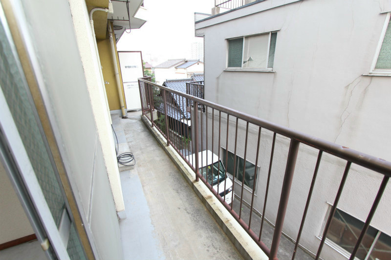 バルコニー　ｖ