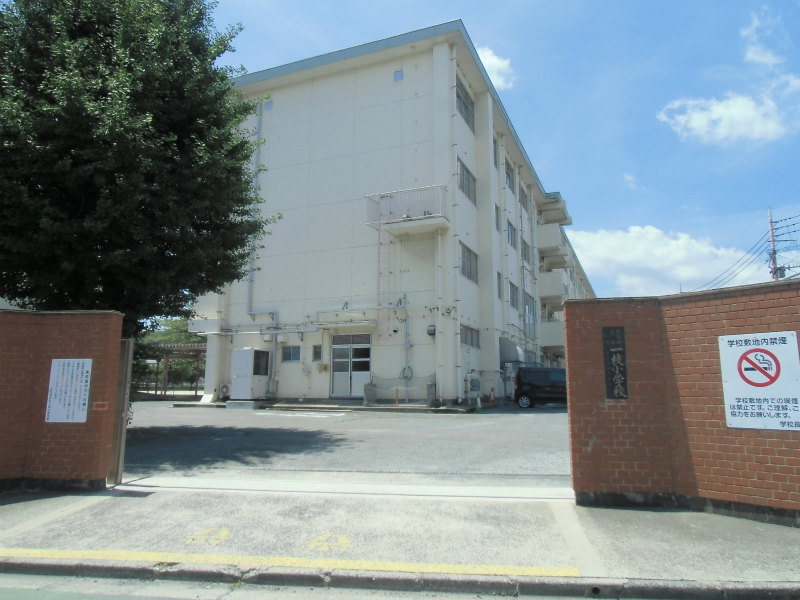 小学校　【北九州市立一枝小学校】（小学校）まで495m