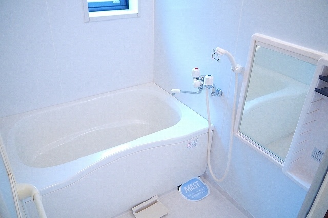 バス・シャワールーム　お風呂で日々の疲れを落としましょう