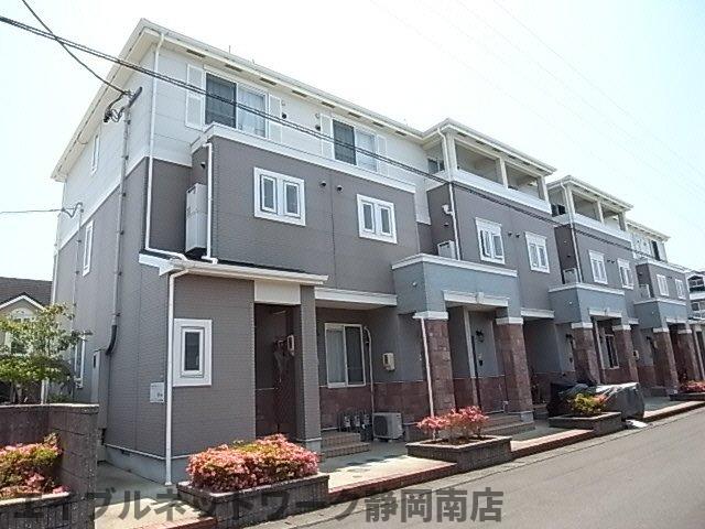 建物外観　外観は落ち着いています