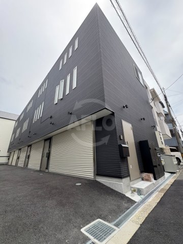 建物外観　Le Ciel Garage House　外観