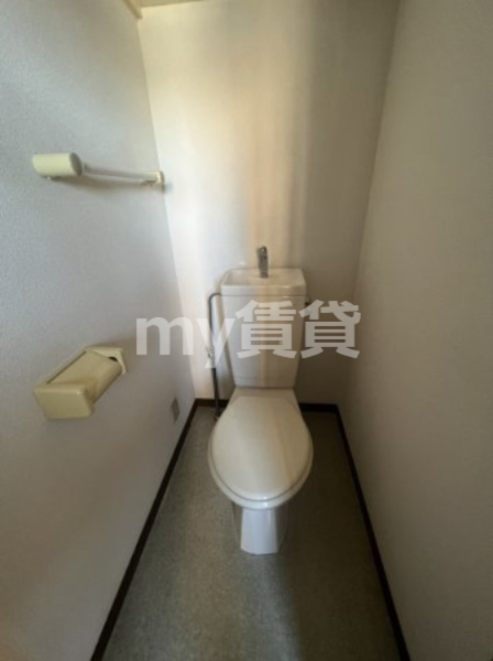 トイレ　メゾン・アッシュ・テ・ファミーユ　板橋区上板橋