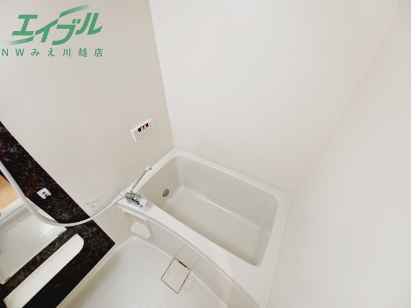 バス・シャワールーム　同物件別室反転写真