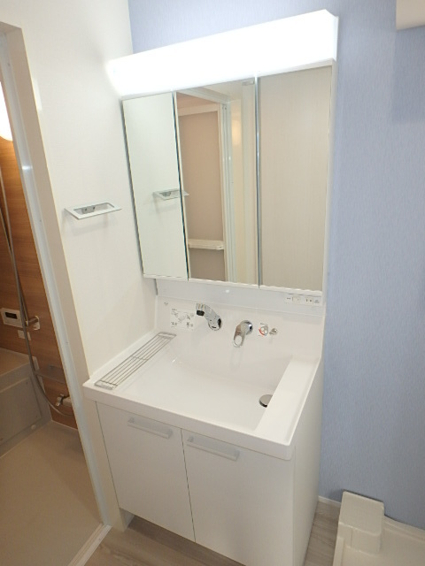 洗面設備　シャンプードレッサー必須ですね