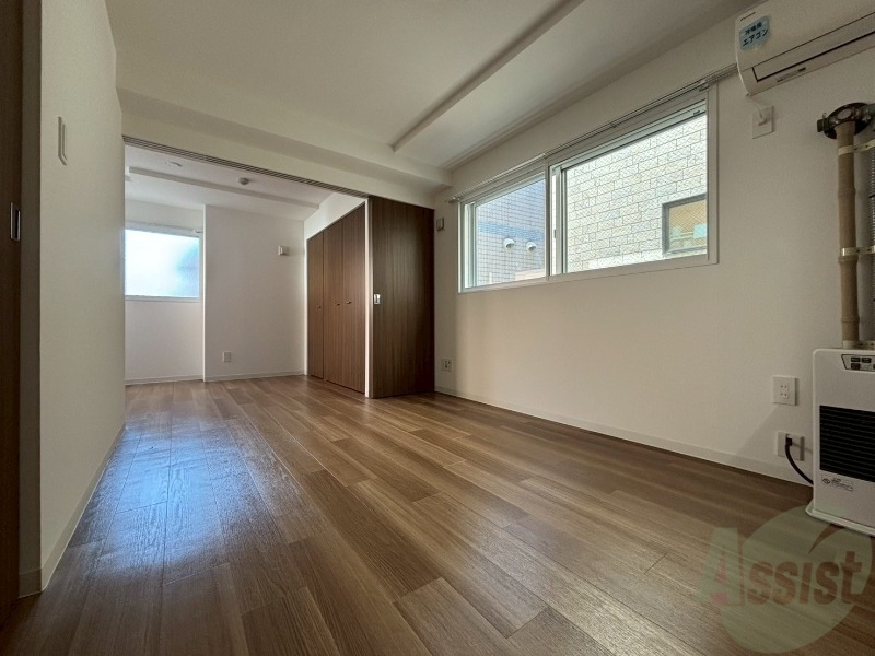 居室・リビング　広くてきれいなリビングです！快適に過ごせそうですね。