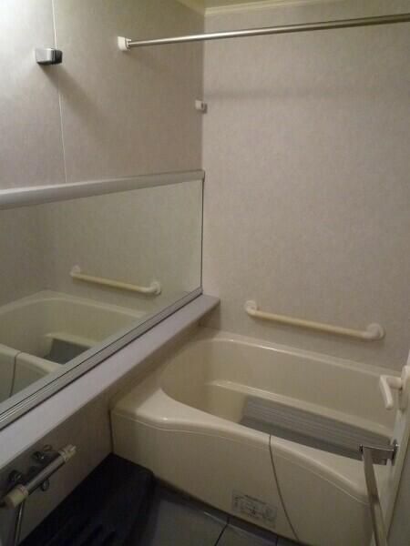 バス・シャワールーム　☆ゆっくりくつろげるお風呂☆