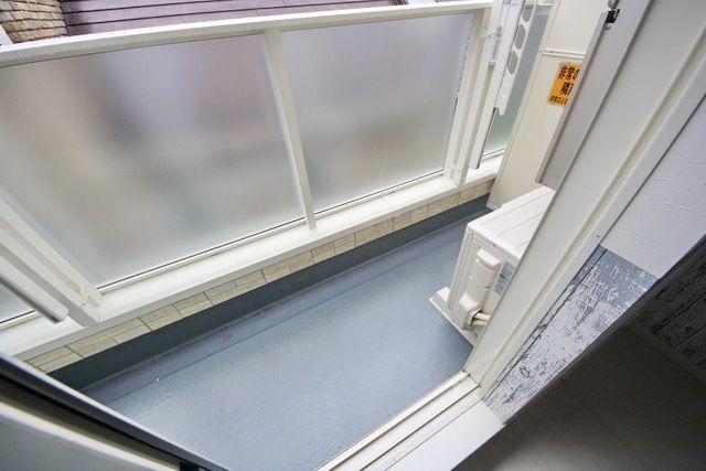 バルコニー　同シリーズ