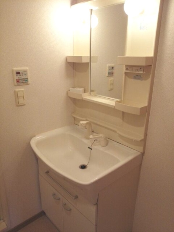 洗面設備　図面と現状に相違がある場合には現状を優先