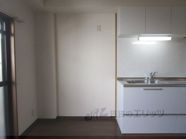 その他設備　冷蔵庫置場