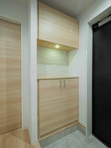 玄関　玄関ホールにはシューズボックスがあります。