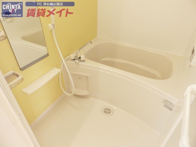 バス・シャワールーム　同型タイプの写真です。