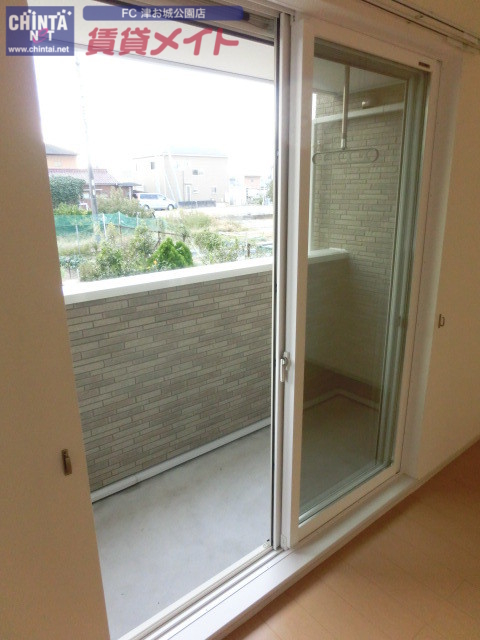 バルコニー　同型タイプの写真です。