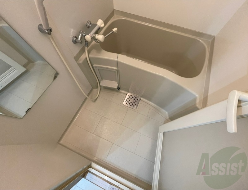 バス・シャワールーム　お風呂です。ゆっくりお風呂につかるのも体に良いですね～