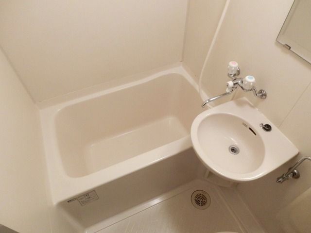 バス・シャワールーム　ホテルライクなユニットバス