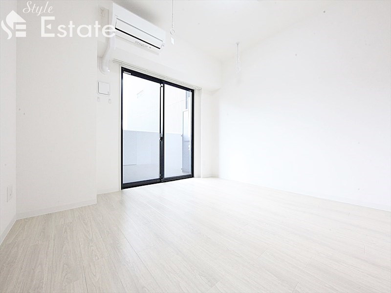 居室・リビング　内装