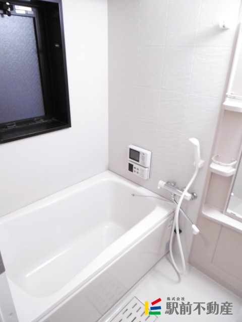 バス・シャワールーム　写真は同タイプ別部屋